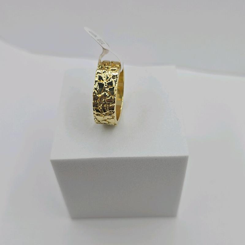 fashion ring NUGGET band  style, beautiful style GOLD-PLATED size 10 and 8 available