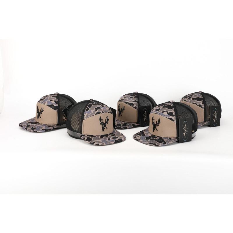 Deer 7 Panel Hardwoods II AFW Style w- 3 D Puff and Black Mesh