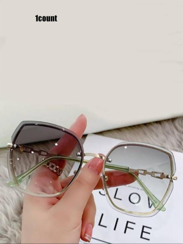 Vintage Ombre Tinted Lens Sunglasses for Women Back To School, Retro Outdoor Large Size Square Frame Fashion Sunglasses, Summer Sun Protection Sunglass Trends 2024 for Driving