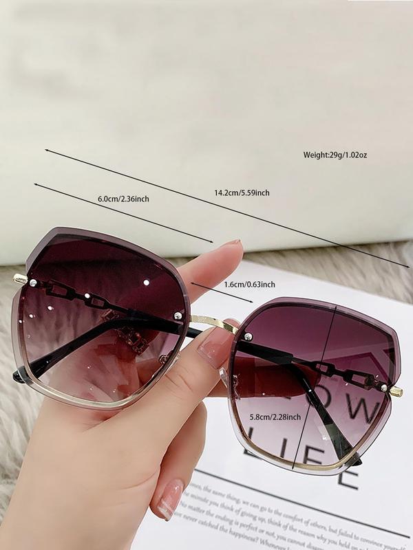 Vintage Ombre Tinted Lens Sunglasses for Women Back To School, Retro Outdoor Large Size Square Frame Fashion Sunglasses, Summer Sun Protection Sunglass Trends 2024 for Driving