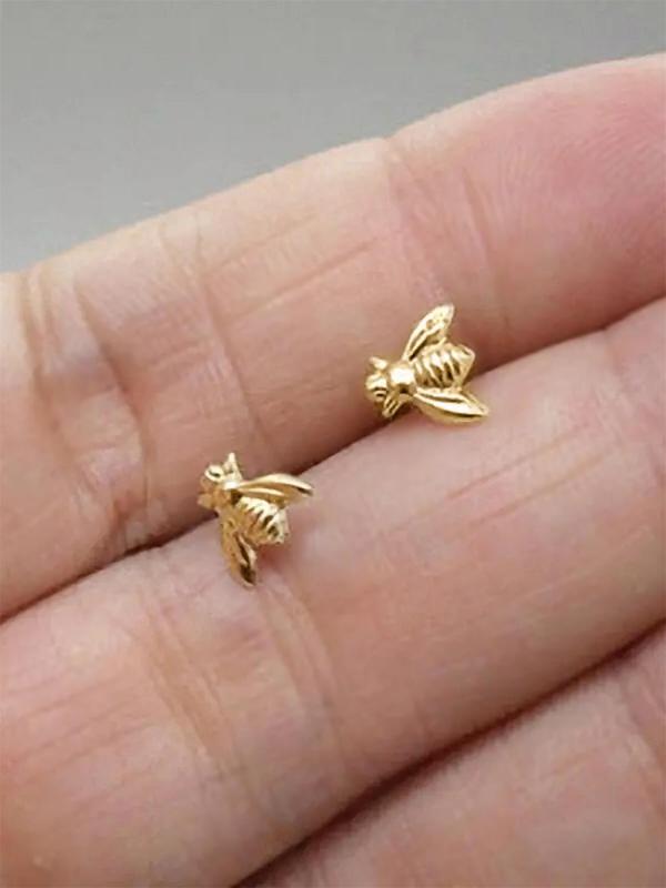 Women's Cute Bee Design Stud Earrings, 1 Pair Trendy Vintage Stud Earrings, Chic Retro All-match Jewelry As Gift for Girlfriend