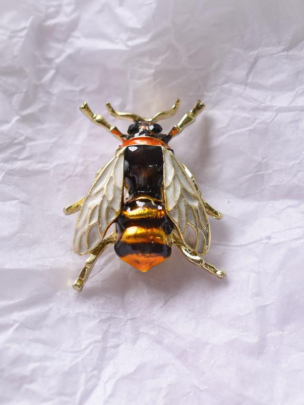 Trendy Vintage Insect Design Brooch for Gift,  Fashionable Bee Brooch for Women and Men, Clothing Cute Accessories As Gift for Best Friends