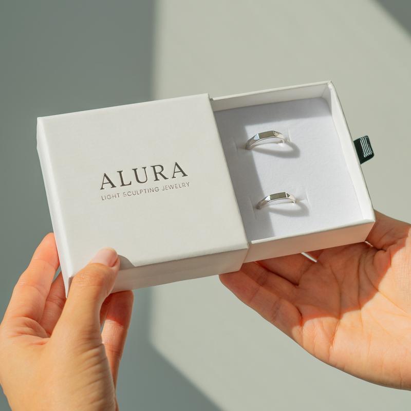 Alura Light Sculpted Ring Set - Adjustable Sizing for Anniversaries, Birthdays, and Holidays