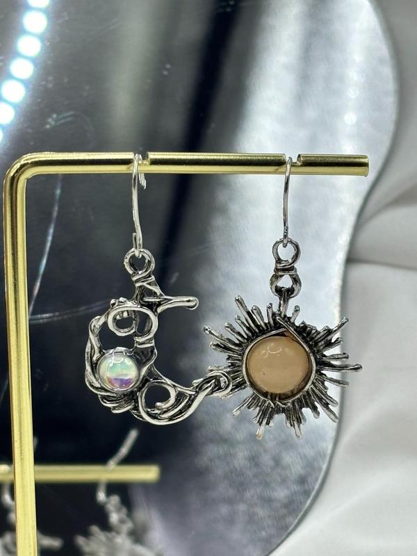 1 Pair Women's Boho Vintage Asymmetrical Sun & Moon Dangle Earrings, Elegant Trendy Dangle Earrings with Artificial Gemstone, Fashionable Jewelry for Women & Girls