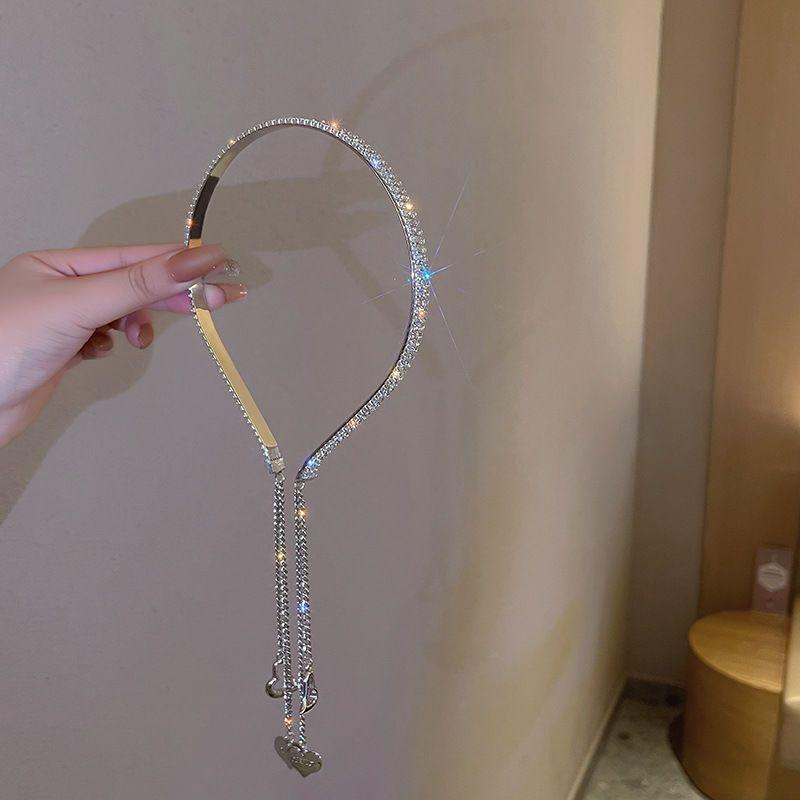 New Stylish Single Elegant Solid Color Luxury Hair Accessory: Women's Rheinstone Chain Fringed Headband with a cute iron everyday lover pendant, perfect for parties and birthdays