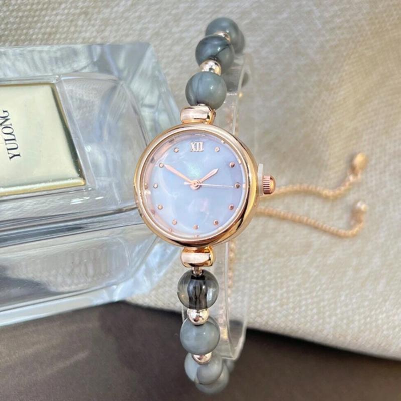 Ladies' White Pearl Beaded Drawstring Watch with Mother Of Pearl Textured Dial