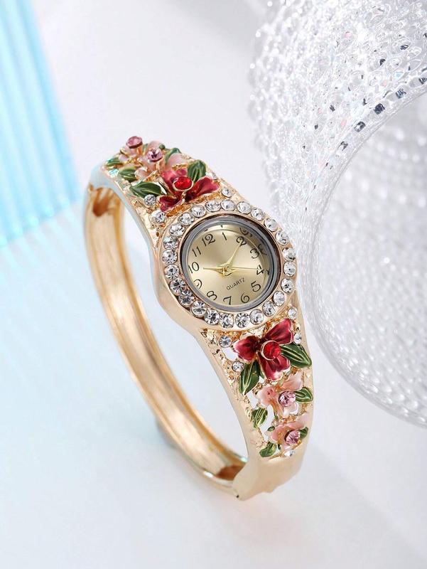 Fashionable Round Women's Quartz Watch with Luxurious Diamond-Accented Bracelet