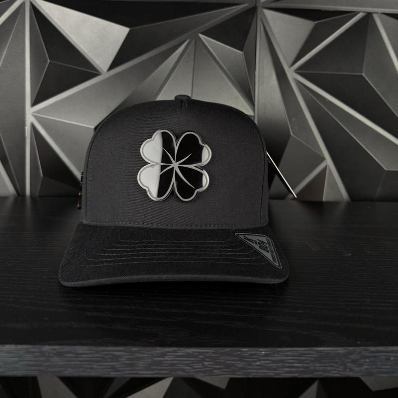 Trébol plate SnapBack hat-black