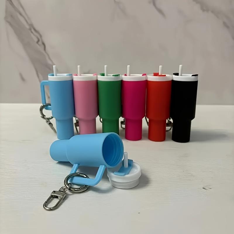 Mini water bottle keychain-street style, plastic material, suitable for men and women