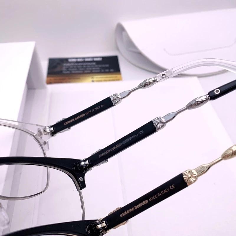 Chr0me hearts glasses are high-end fashion, super hot, beautiful and sturdy.