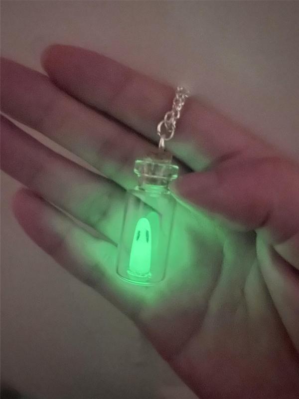 Glass Luminous Ghost Pendant Necklace, Creative Jewelry for Men, Holiday Clothing Decoration, Fashion Accessories