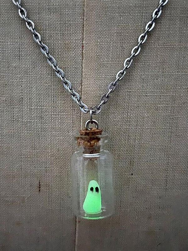 Glass Luminous Ghost Pendant Necklace, Creative Jewelry for Men, Holiday Clothing Decoration, Fashion Accessories