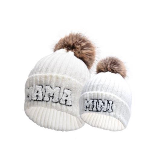 Mommy and Me Matching Hat Parent-Child Beanie Hat Mother & Kids Winter Warm Knit Hat Letter Embroidery Family Matching Crochet Cap