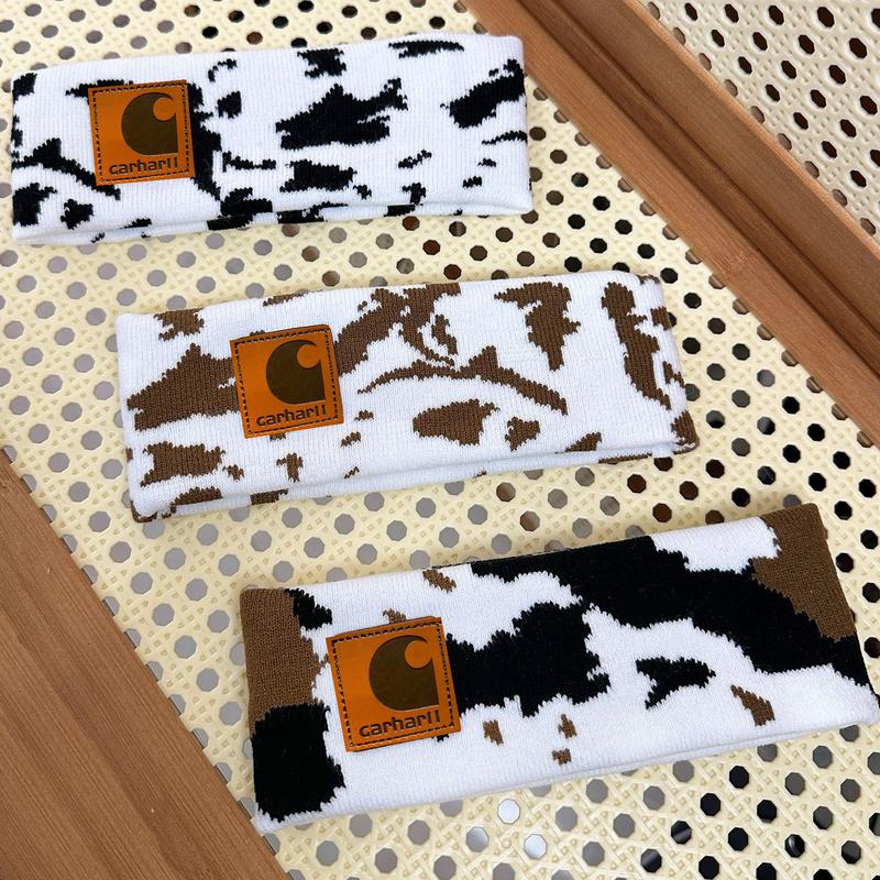 “Knitted Cow-Print Headband - Stylish & Warm Winter Accessory”